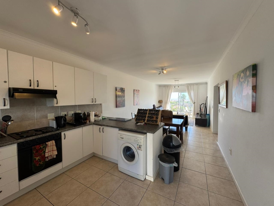 To Let 2 Bedroom Property for Rent in Royal Ascot Western Cape